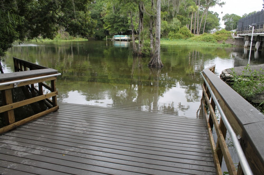 Florida’s Blue Run of Dunnellon Park relies on composite decking with fully encapsulated wood fibers for an access ramp submerged year-around. [CREDIT] Photo courtesy Marion County FL Parks and Recreation 