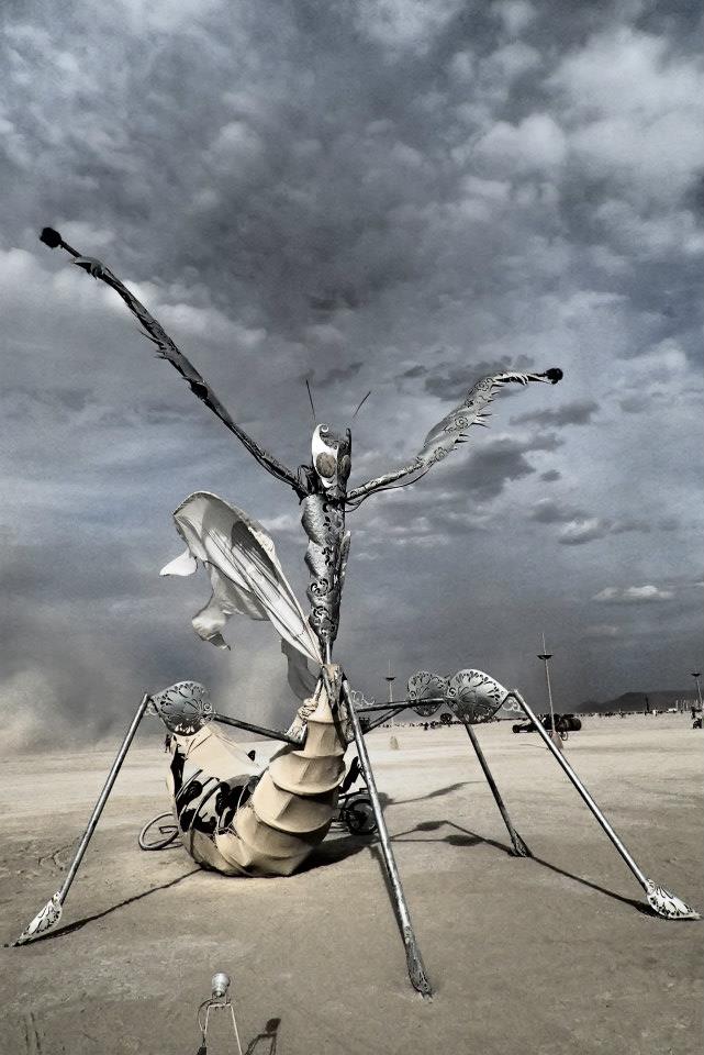 Praying_Mantis_Sculpture03