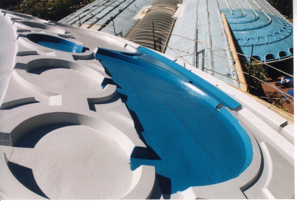 This 100 percent aliphatic polyurethane has exceptional ultraviolet (UV) resistance needed to hold this deep blue color on the very visible roof of Marin County Civic Center (San Rafael, California).