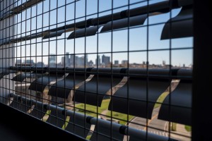 Designed by Arrowstreet, the garage optimizes the experience for passengers and its dynamic façade enhances the view for the traveling public and visitors of the nearby 9/11 Memorial and Hilton Hotel.