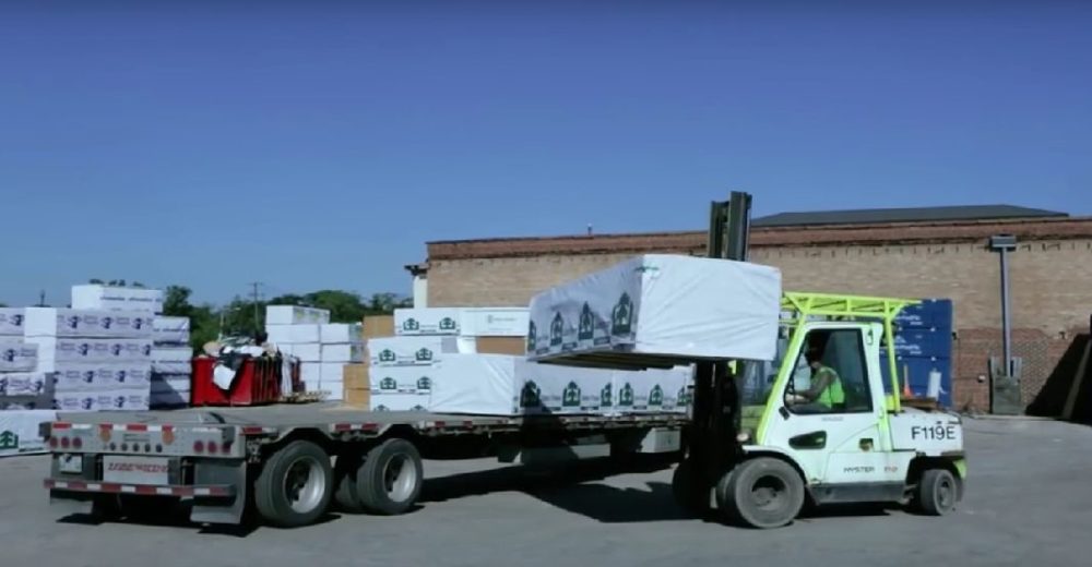 The variety of materials and types of trucks makes planning deliveries a complex process.