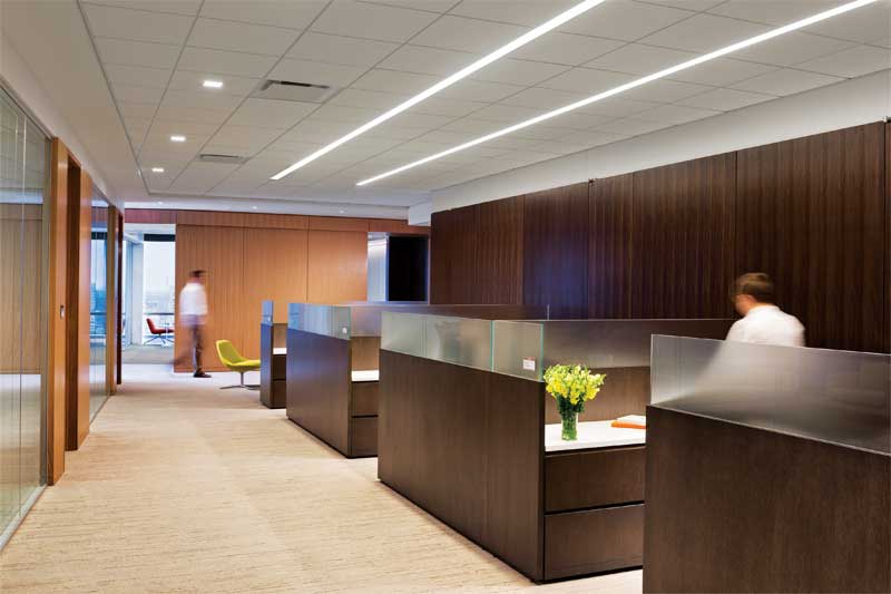 Maximum sound absorption capabilities of a 0.95 noise reduction coefficient (NRC) fiberglass panel helps employees maintain concentration in the open-office space of FMC Corporation in Philadelphia.