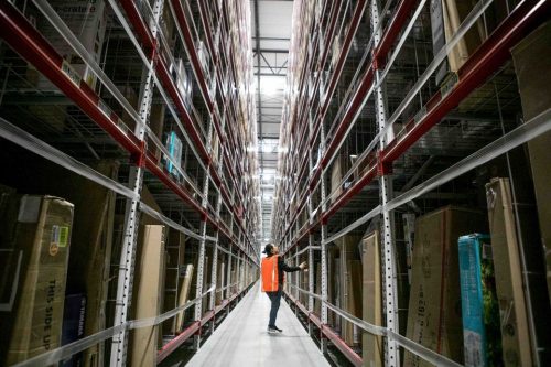 Grand Rapids' new Amazon warehouse will contain 7348 tonnes of structural steel, along with 2631 tonnes of joists. Photo courtesy Amazon