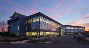 The Carnegie Center Campus in Princeton University, New Jersey, used fabricated glass that helped earn the Leadership in Energy and Environmental Design (LEED) Platinum certification. Photo courtesy JE Berkowitz. Photo © Jeffrey Totaro 