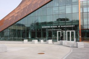 A ‘domino-effect’ façade clads the Isenberg School of Management Business Innovation Hub, University of Massachusetts Amherst. Image courtesy Isenberg School of Management Business Innovation Hub