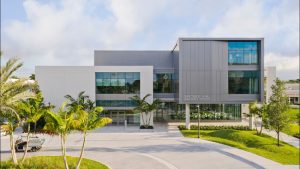 Designed by Gensler, the Christine E. Lynn University Center, Boca Raton, Florida, brings comfort to student spaces with acoustic ceiling panels. Photos © Connie Zhou (Gensler). Photos courtesy Rockfon