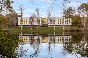 Skanska has completed the renovations of American Society of Heating, Refrigerating and Air-Conditioning Engineers’ (ASHRAE’s) new global headquarters in Peachtree Corners, Georgia, with net-zero retrofit design. Photo © Jonathan Hillyer Photography