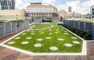 The public rooftop park, the largest of its kind in New York.