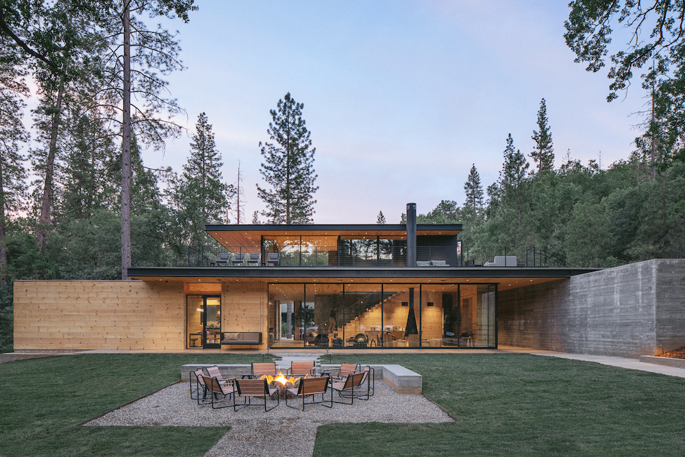 The front facade of the clubhouse at Autocamp Yosemite.