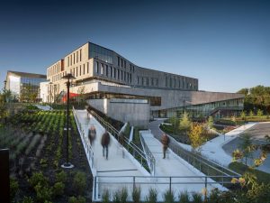 The Calvin and Tina Tyler Hall Student Services Center at Morgan State University (MSU) in Baltimore epitomizes the synthesis of neoclassical and modern architecture with Canadian Eramosa limestone to serve as a welcoming entry point and iconic “front-door” to the university.