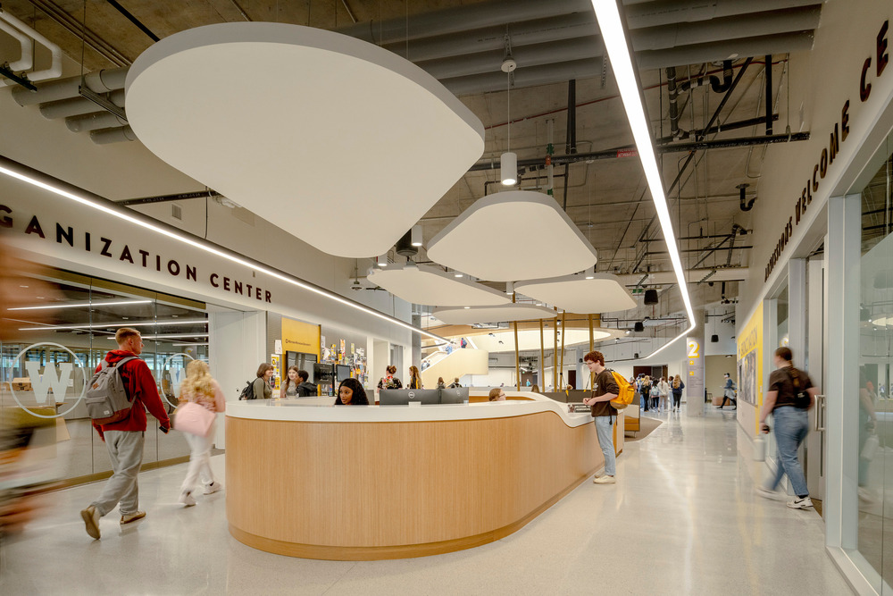 The student information kiosk is also in a circular format to match the aesthetics of the rest of the center.